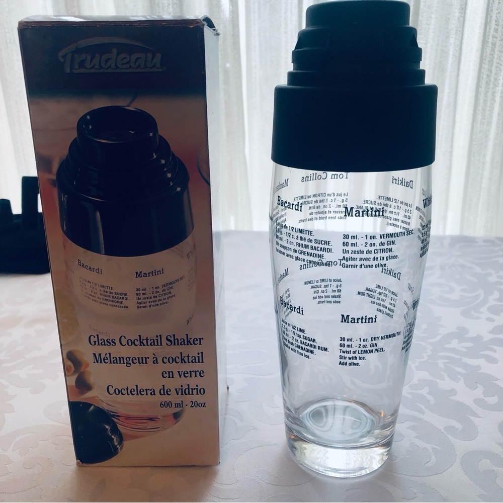 Trudeau Glass Cocktail Shaker with recipes 600 ml - Picture 2 of 7